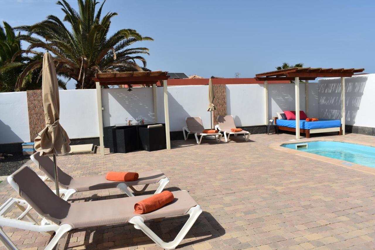 Villa Experience Heated Salty Water Pool カレタ・デ・フステ エクステリア 写真