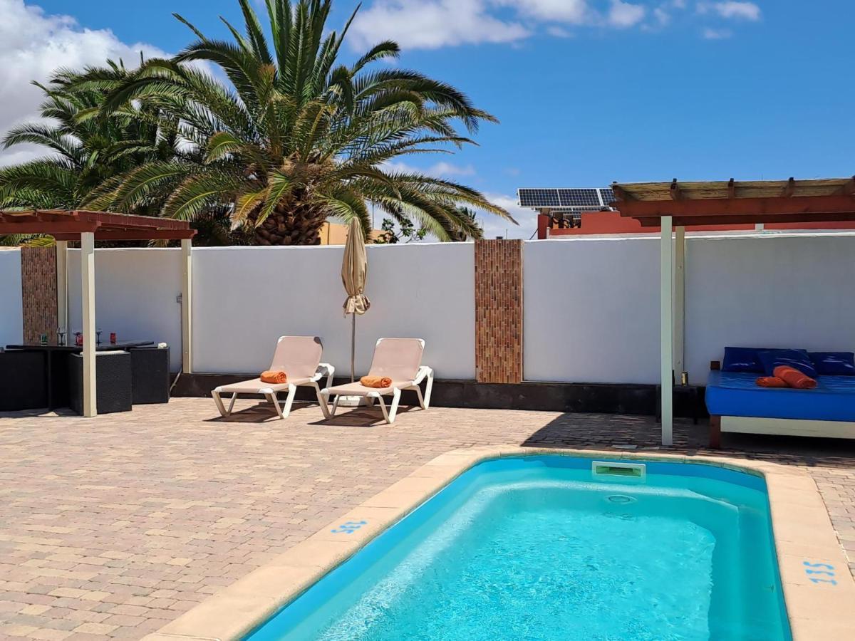 Villa Experience Heated Salty Water Pool カレタ・デ・フステ エクステリア 写真