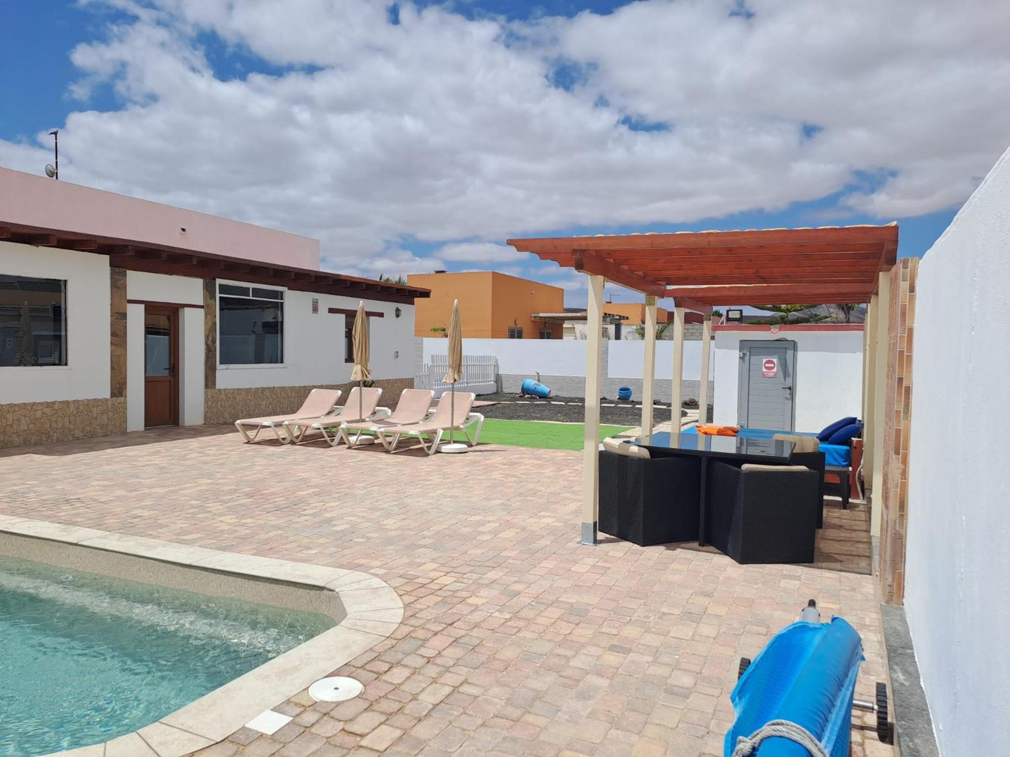 Villa Experience Heated Salty Water Pool カレタ・デ・フステ エクステリア 写真