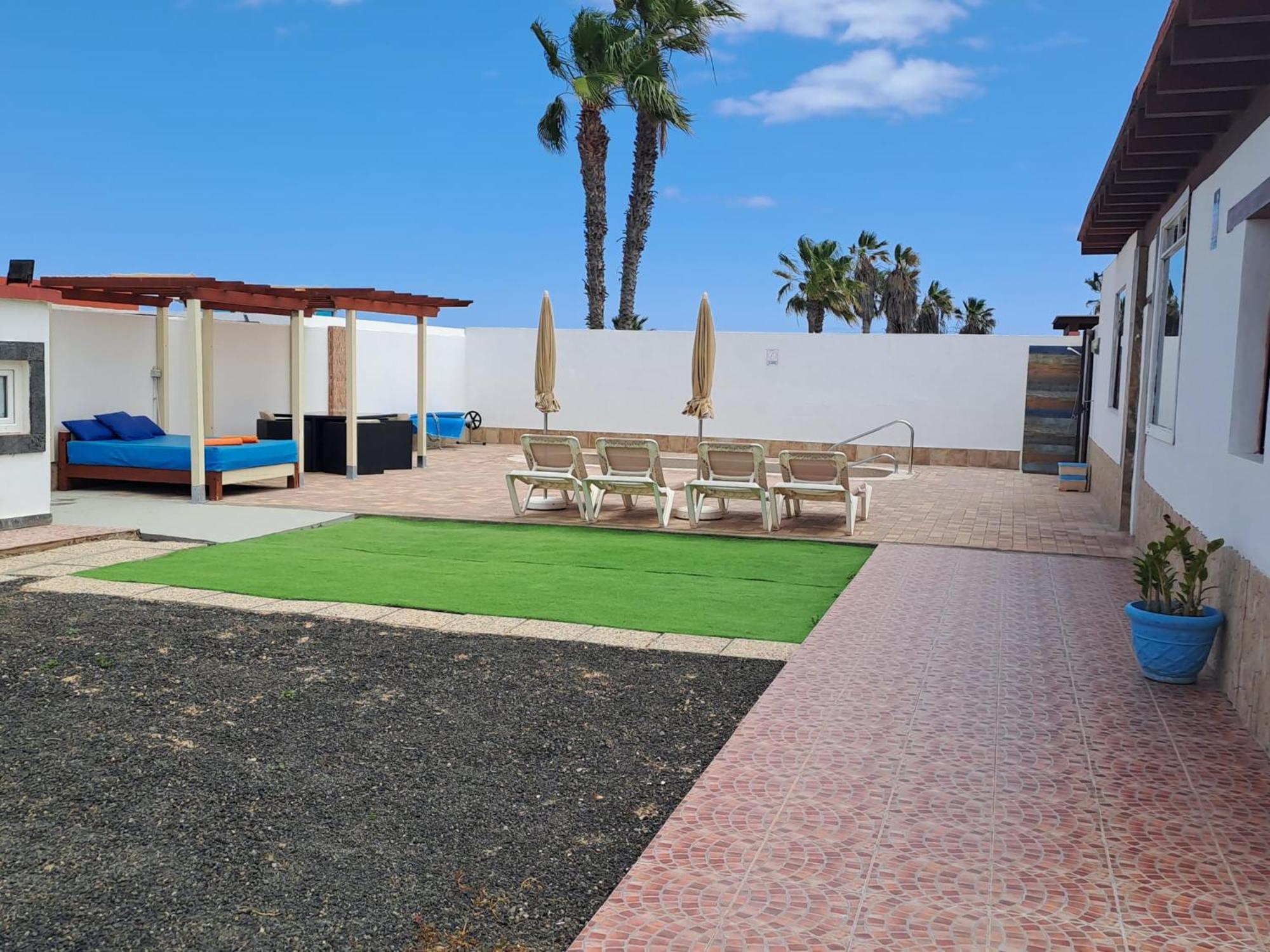 Villa Experience Heated Salty Water Pool カレタ・デ・フステ エクステリア 写真