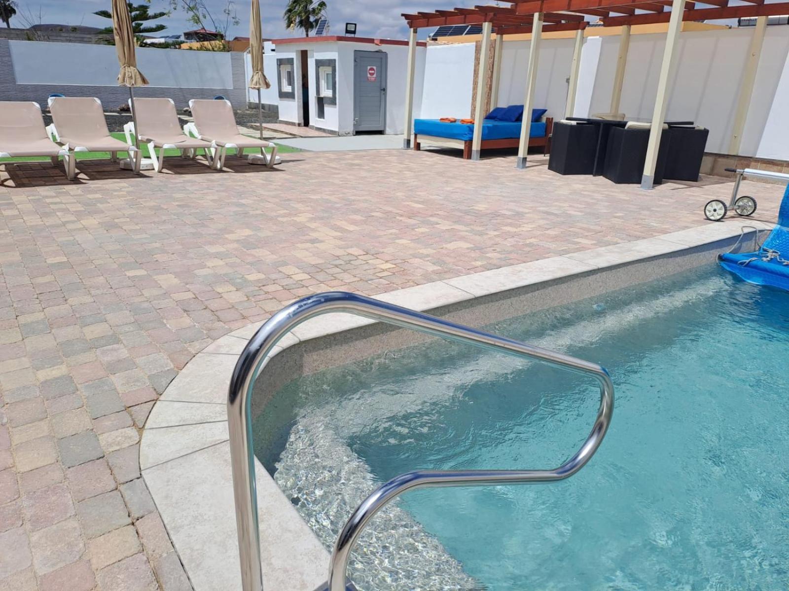 Villa Experience Heated Salty Water Pool カレタ・デ・フステ エクステリア 写真